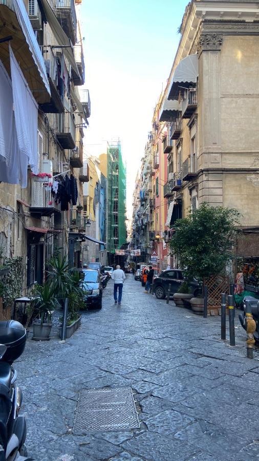 Appartamento Casa Mattia Napoli Esterno foto